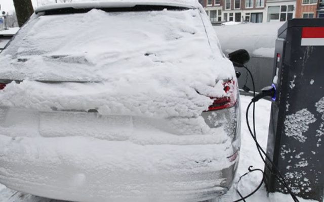 Защо електромобилите все още са лукс през зимата