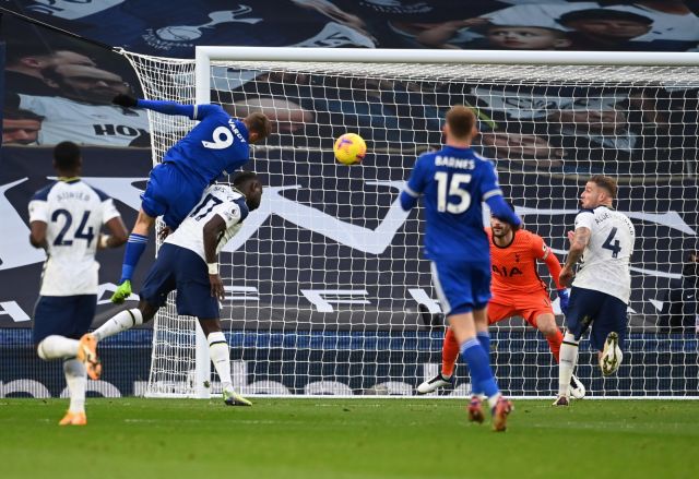  Лестър шокира Моуриньо и Тотнъм и подгони Ливърпул 