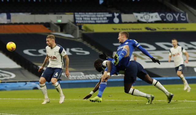  Лестър шокира Моуриньо и Тотнъм и подгони Ливърпул 