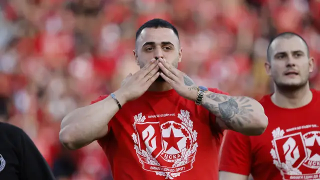 Феновете на ЦСКА на крайници поради Карлос Насар: Роден да покорява върхове, образец за всяко едно момче (ВИДЕО)