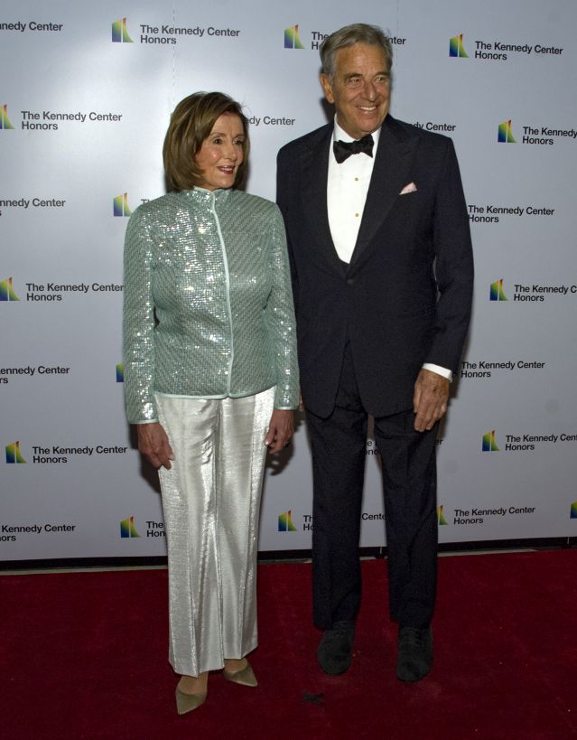 Съпругът на Нанси Пелоси пледира невинен по обвинения за шофиране в нетрезво състояние 