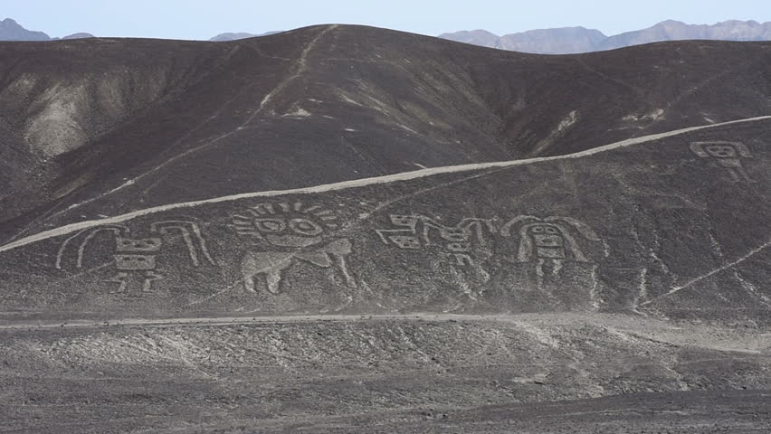 Нещо удивително лежи край мистериозните рисунки в долината Наска (ВИДЕО)