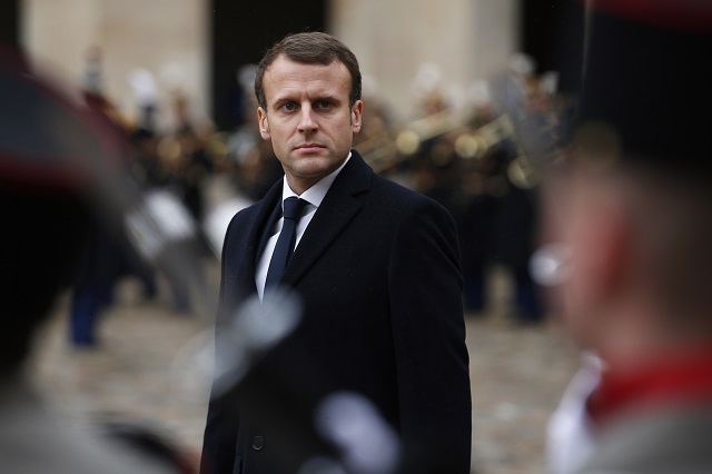Спират кранчето на френските депутати