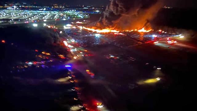  Пожар изпепели 3500 автомобила чартърен 