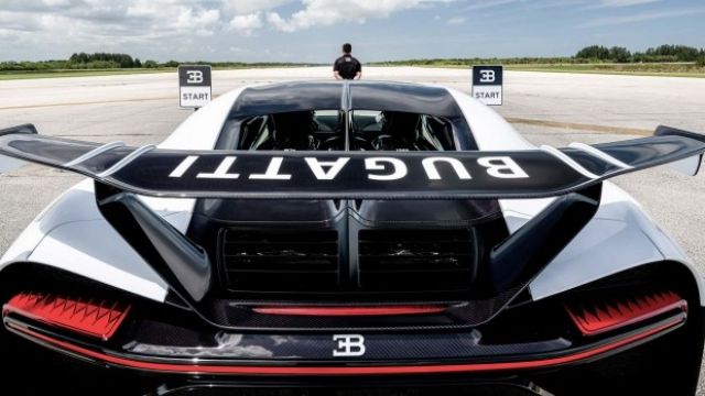 Собствениците на Bugatti Chiron с възможност да изпитат максималната скорост на хиперколата (ВИДЕО)