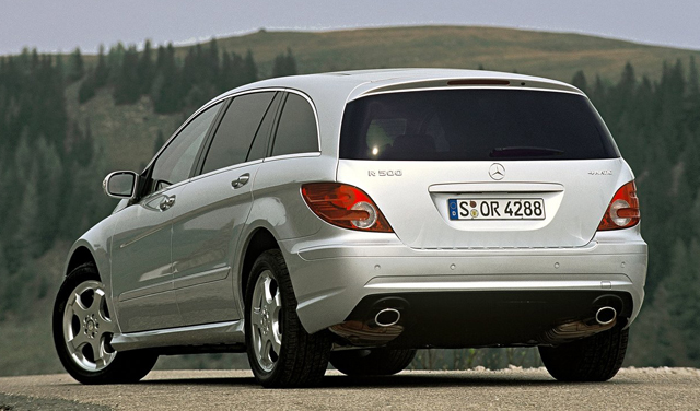 Една различна кола за зимата за около 20 000 лв.