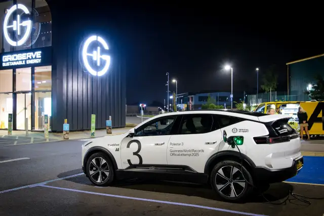 Сериен Polestar 3 усъвършенства върха за пробег с едно зареждане