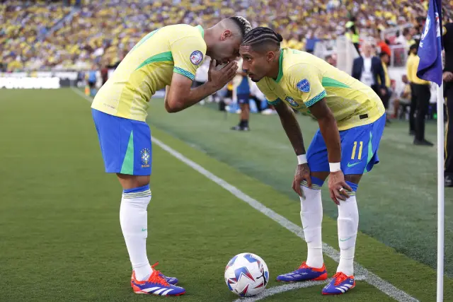 Нова издънка за Бразилия на Копа Америка, предстои дерби с Уругвай