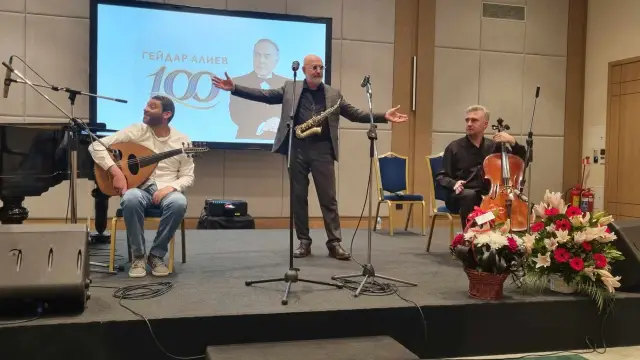 С етно-джаз концерт отбелязаха 100 годишнината на Хейдар Алиев (ВИДЕО)