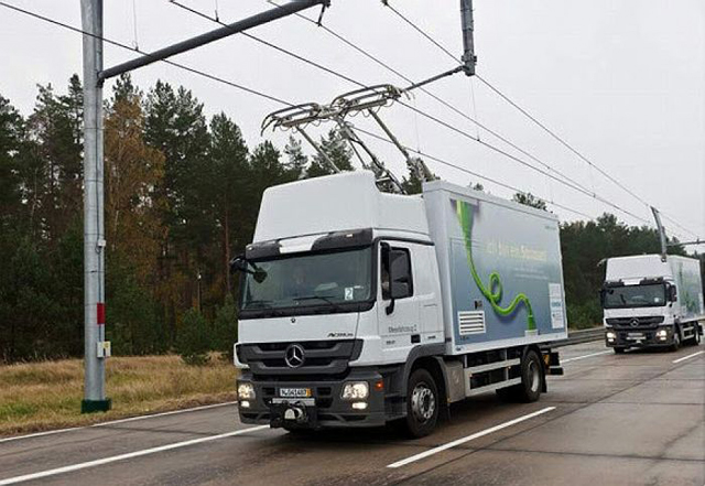 Швеция строи шосе за електрически тирове