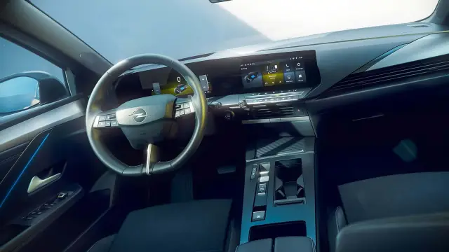 Дебют за обновеният Opel Astra