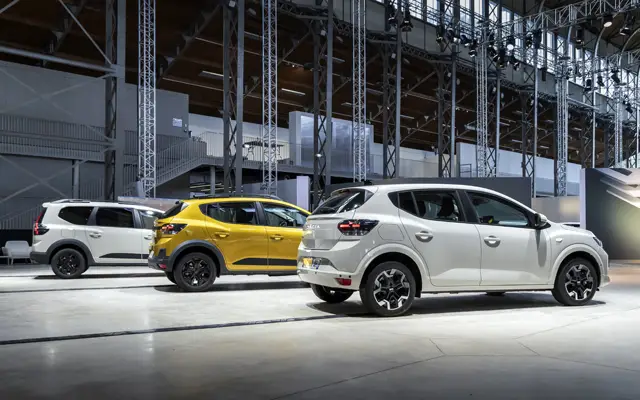 Ето ги новите Dacia Sandero и компания (ВИДЕО)