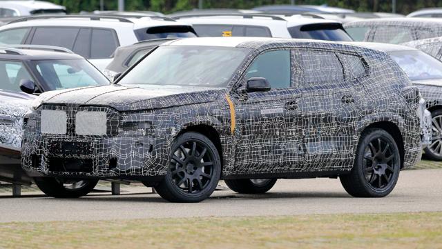 Първи изображения на BMW X8 | ФАКТИ.БГ Първи изображения на BMW X8