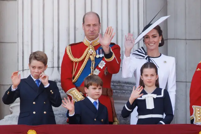  Кейт Мидълтън показа нова фамилна СНИМКА за рождения ден на принц Уилям - 3 