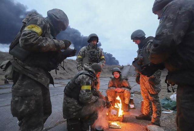 Украйна засилва натиска върху отстъпващите руски войски 
