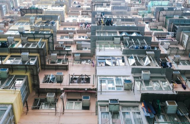 10 000 души живеят в този 18-етажен блок (ВИДЕО+СНИМКИ)