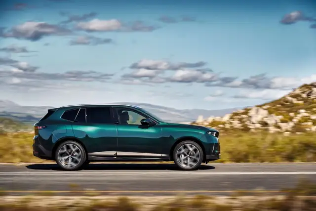 Запознаваме ви с новото BMW X5, към този момент на бензин, дизел, ток и водород 