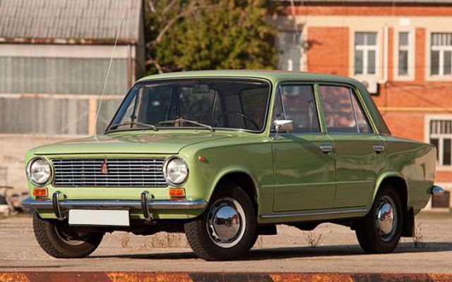 Вижте какъв брой костваха новите коли у нас преди 45 години | ФАКТИ.БГ Вижте какъв брой костваха новите коли у нас преди 45 години