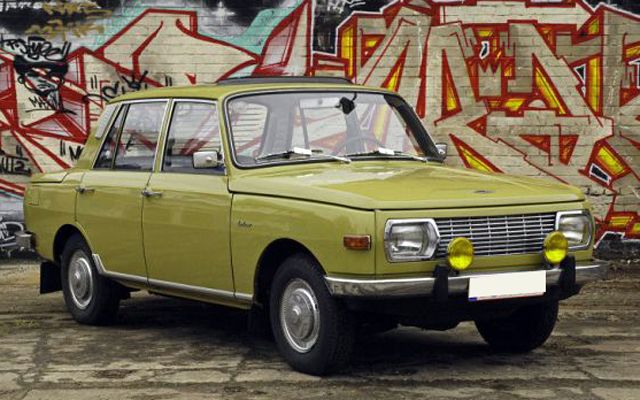 Вижте какъв брой костваха новите коли у нас преди 45 години | ФАКТИ.БГ Вижте какъв брой костваха новите коли у нас преди 45 години