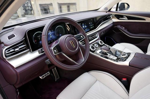  Обявиха цената на китайския Rolls-Royce 