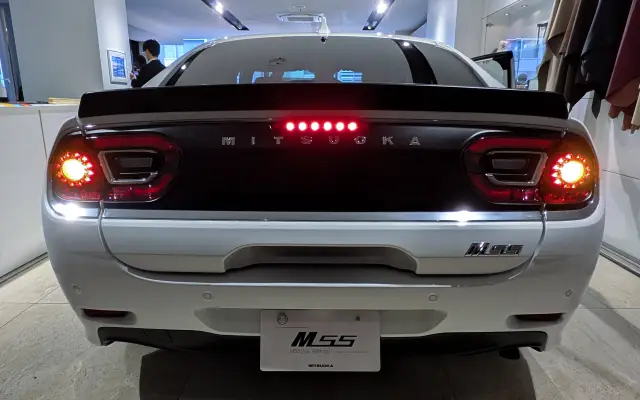 Mitsuoka превръща модерна Honda Civic в мускулест автомобил от 70-те години