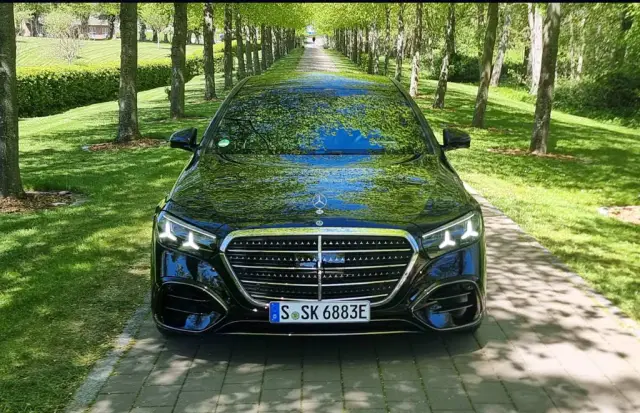 We tested the new Mercedes S-Class (with a diesel six and a gasoline V8, burning on... Euro 7) 