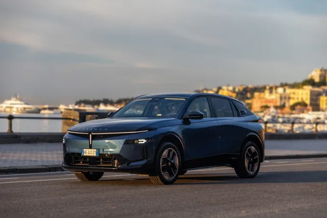 Подробно за най-луксозната Lancia