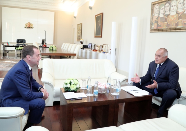Борисов пред Медведев: Полага ни се да участваме в газовия превоз