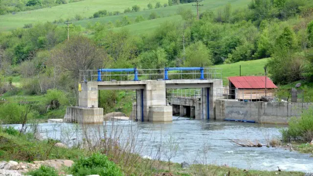Корнелия Нинова: " Вижте листата на частните Водноелектрическа централа, които източват язовирите. Спрете ги! " СНИМКИ