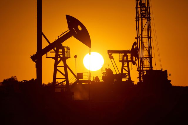 Търговията с петрол на черния пазар процъфтява