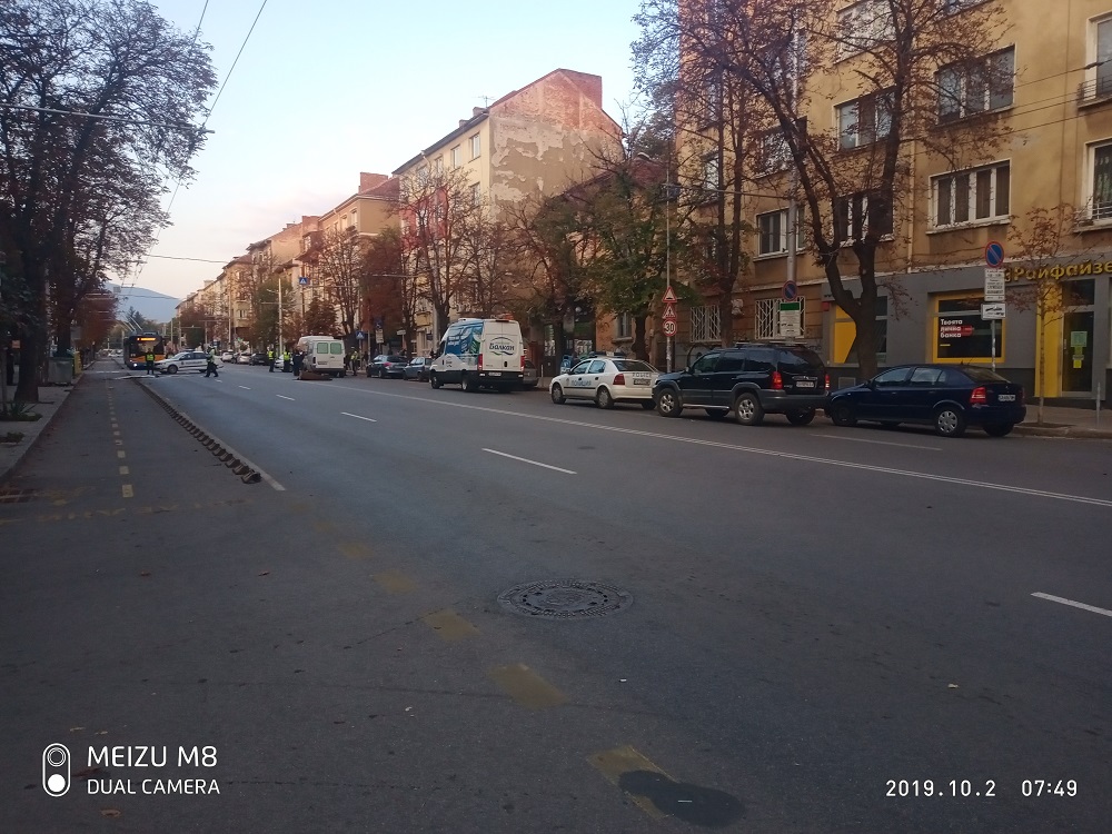 Тежък инцидент в центъра на София (СНИМКИ)