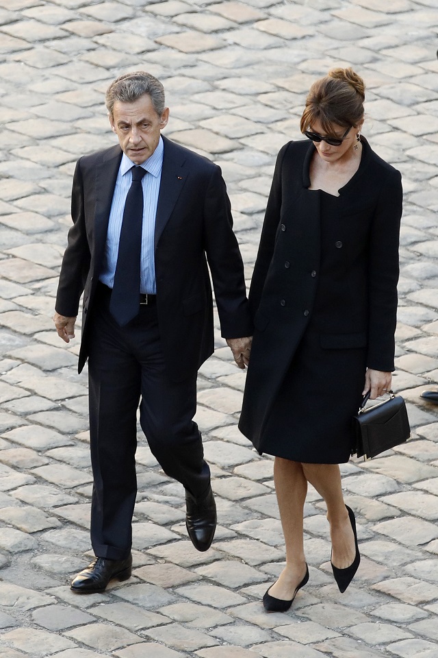 Никола Саркози неочаквано... порасна (СНИМКИ)