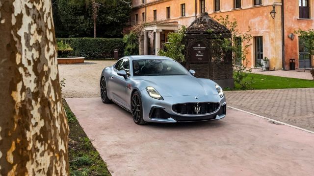 Stellantis спира производството в основен завод на Maserati