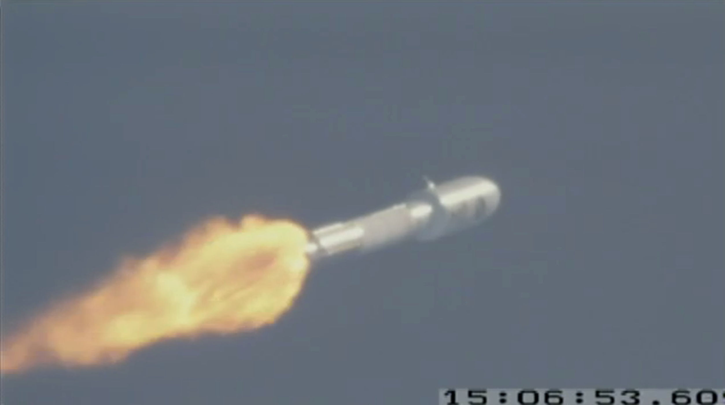 Вижте снимки от изстрелването на секретната совалка X-37B (Снимки)