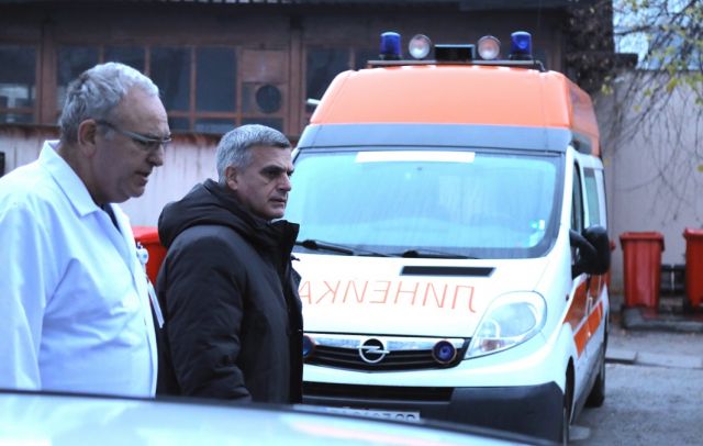 Янев посети пострадалите при катастрофата на АМ „Струма“ в „Пирогов“ - 2