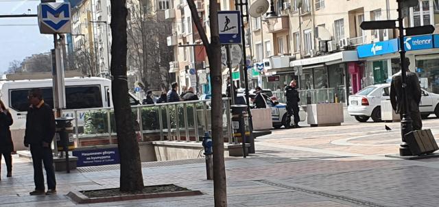 Полицаи затвориха бул.Витоша в столицата, СНИМКИ
