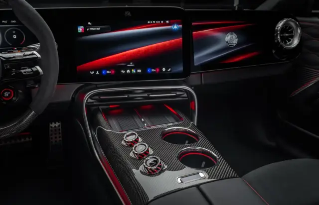 Представяме ви първи новата суперкола Mercedes AMG GT 4-Door Coupe (ВИДЕО)