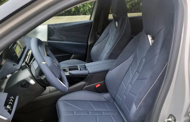 Тествахме най-скъпата френска кола (без да броим Bugatti)