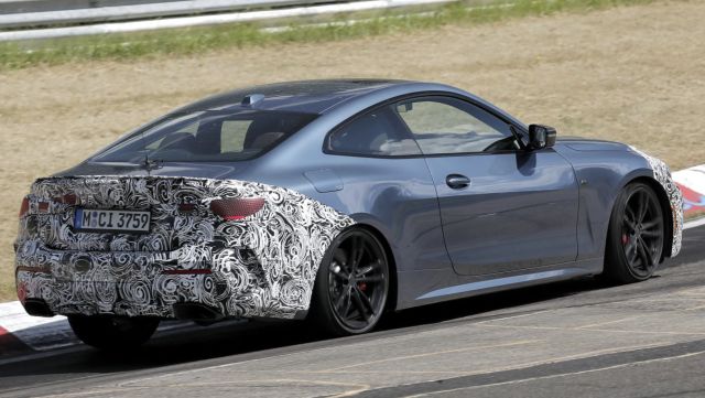 BMW подготвя нова визия за М4