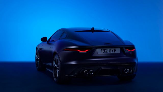 Jaguar се сбогува с F-Type след 75 години