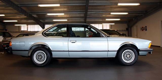 Продава се 41-годишно BMW 633 CSi на 1 645 км
