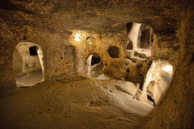  Тайните на едно от скритите чудеса на Турция - подземният град Деринкую 