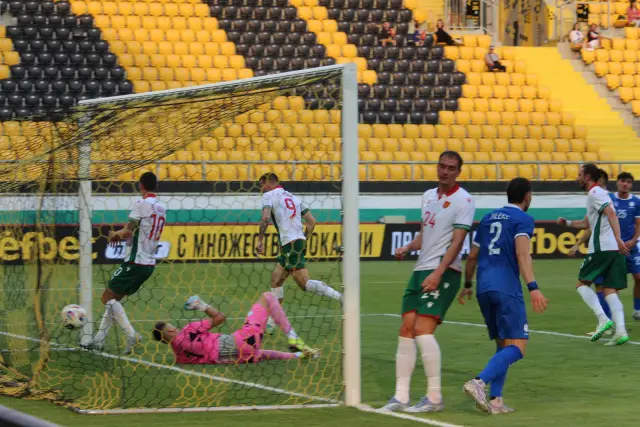 България с тъждество против Къпър в контрола