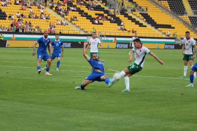 България с тъждество против Къпър в контрола