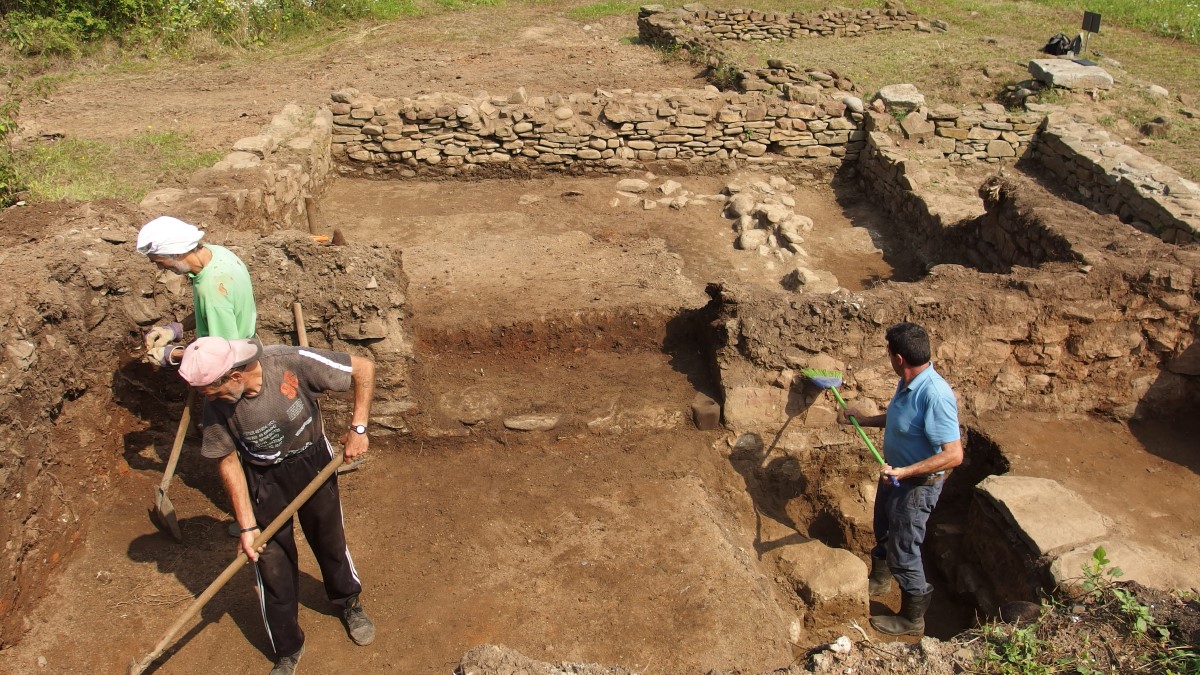 Забележителна находка при разкопки на крепост край Троян