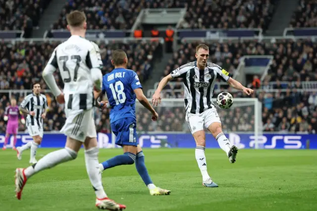 Равенство свърши работа на Байер (Леверкузен), Нюкасъл спечели и реванша с Карабах 