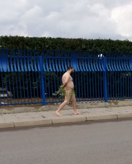 Чисто гол мъж шокира пътниците на летище София