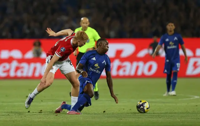 Левски загуби от АЗ Алкмаар - огромната цел към този момент наподобява далеч