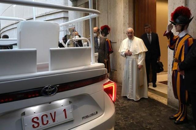 Новият автомобил на папата