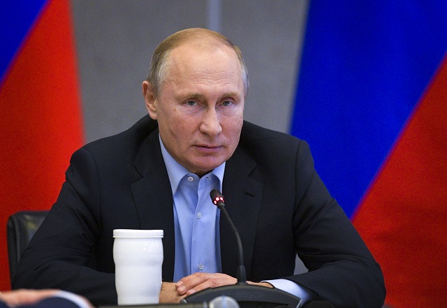 Путин: Хората не искат средни показатели, а реални пари